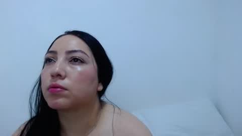 Snapshot of carolina_zabala_19 chatting on 07/15/26, 02:44 carolina_zabala_19 online show from 07/15/26, 02:44