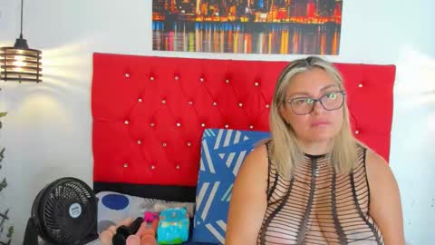 Carolina online show from 10/30/25, 03:02