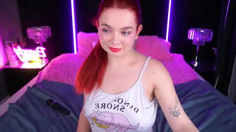 Snapshot of carolinadia chatting on 12/12/24, 07:52 carolinadia online show from 12/12/24, 07:52