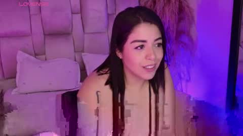 caroline online show from 11/26/25, 04:46