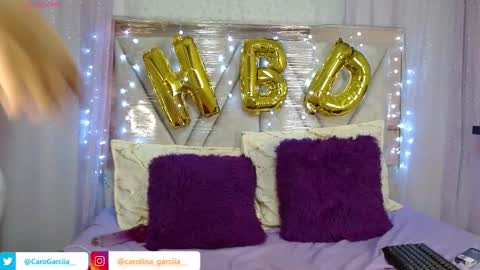 CAROLINA GARCIA online show from 12/03/25, 12:14