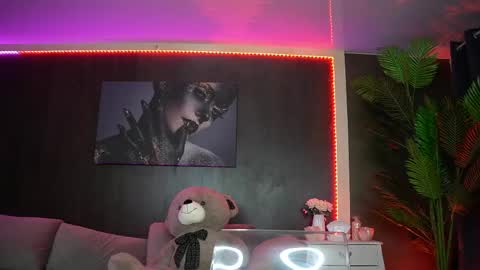 Mellany online show from 05/26/26, 04:30
