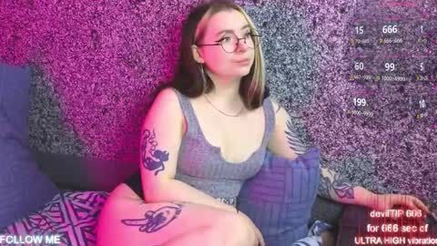 Ask me better xx online show from 10/22/25, 02:17