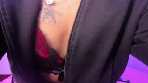 caroline 3 online show from 04/09/26, 06:19