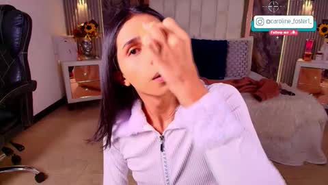 caroline_foster1 online show from 03/13/26, 12:12