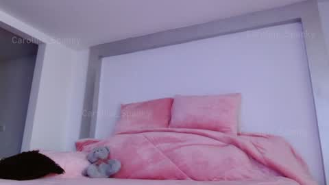 Snapshot of caroline_spanky chatting on 01/15/25, 10:46 caroline online show from 01/15/25, 10:46