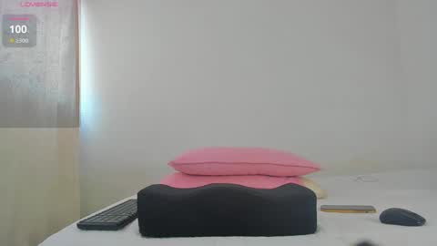 Snapshot of caroline_tovar_ chatting on 12/06/24, 03:33 Caroline Tovar Lovense is active my orgasms in your hands Give me more pleasure and make me cum online show from 12/06/24, 03:33