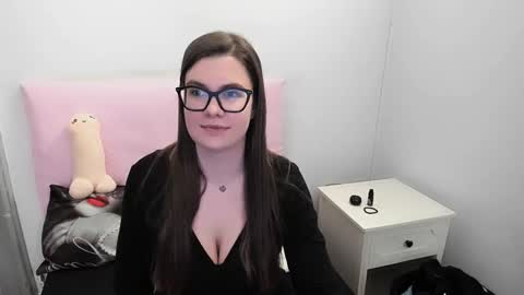 CarolineAmore online show from 03/11/26, 05:19