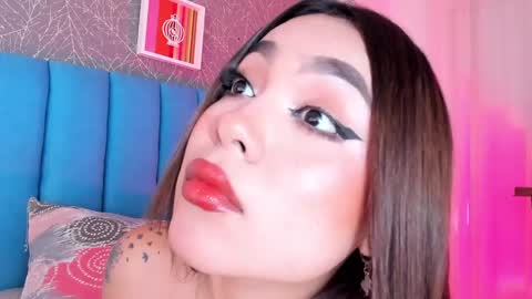 Snapshot of carolineegarcia chatting on 03/05/25, 01:39 CarolineeGarcia online show from 03/05/25, 01:39