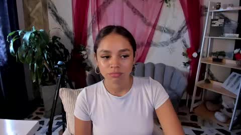 Snapshot of carolinefyre chatting on 05/31/26, 03:19 Caroline online show from 05/31/26, 03:19