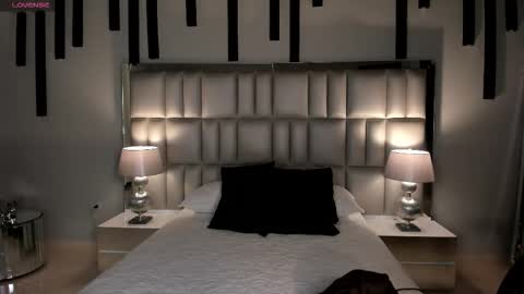 Caro online show from 11/19/25, 10:37