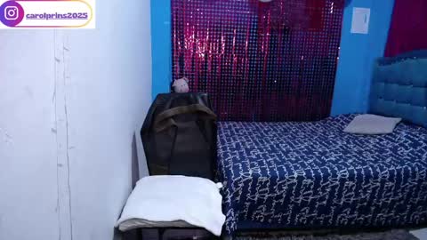 Carolinhe  online show from 04/10/26, 04:33