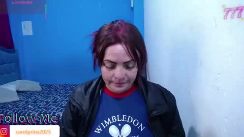 Snapshot of carolinhe_ chatting on 05/16/26, 09:35 Carolinhe online show from 05/16/26, 09:35