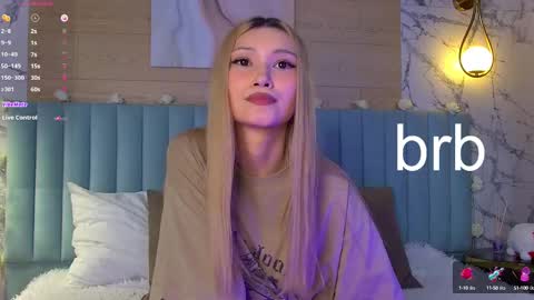 Snapshot of carolreeves chatting on 02/27/25, 12:02 Carol online show from 02/27/25, 12:02