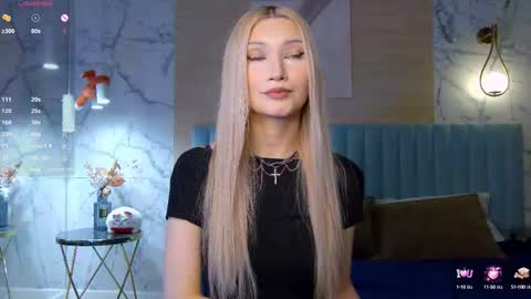 Snapshot of carolreeves chatting on 10/13/25, 05:51 Carol online show from 10/13/25, 05:51