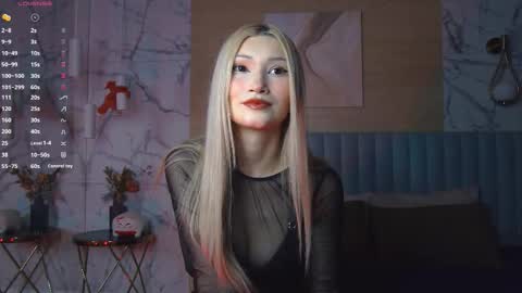 Snapshot of carolreeves chatting on 10/21/25, 05:52 Carol online show from 10/21/25, 05:52