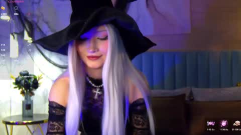 Snapshot of carolreeves chatting on 10/31/25, 06:25 Carol online show from 10/31/25, 06:25