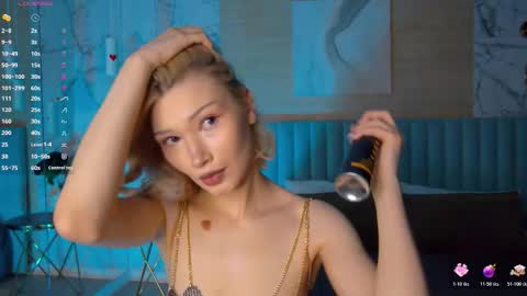 Snapshot of carolreeves chatting on 02/26/26, 05:01 Carol online show from 02/26/26, 05:01