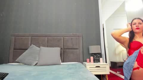 carolynnx online show from 12/02/25, 06:08