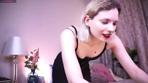 Snapshot of carrie_in_the_city chatting on 12/16/25, 06:07 Carrie online show from 12/16/25, 06:07