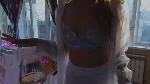 carriebradshawww online show from 05/06/26, 09:14