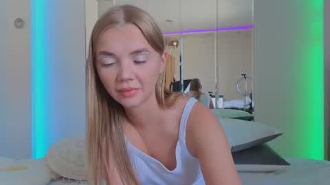 carriebradshawww online show from 07/10/26, 12:08