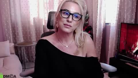 Carrie online show from 02/03/26, 07:13