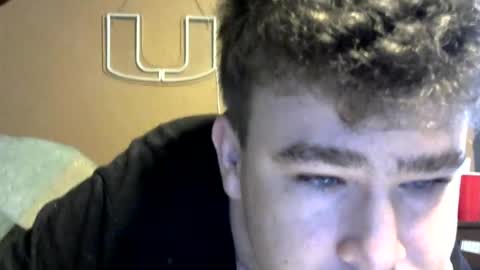 Snapshot of carsonlueders8775 chatting on 12/21/25, 04:25 carsonlueders8775 online show from 12/21/25, 04:25