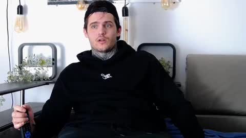 Snapshot of carter_reos chatting on 03/03/25, 01:31 Carter online show from 03/03/25, 01:31