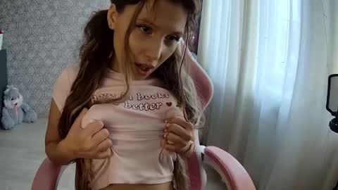 Snapshot of carysgs chatting on 09/26/25, 09:02 carysgs online show from 09/26/25, 09:02