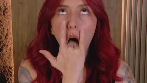 Casandra  online show from 12/05/25, 07:54