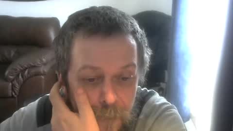 Snapshot of caseurdecue chatting on 12/31/24, 01:41 AllenGallant online show from 12/31/24, 01:41