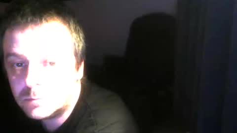 Snapshot of caseurdecue chatting on 01/05/25, 03:32 AllenGallant online show from 01/05/25, 03:32