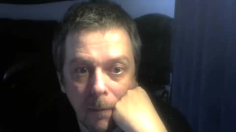 Snapshot of caseurdecue chatting on 01/05/25, 01:04 AllenGallant online show from 01/05/25, 01:04