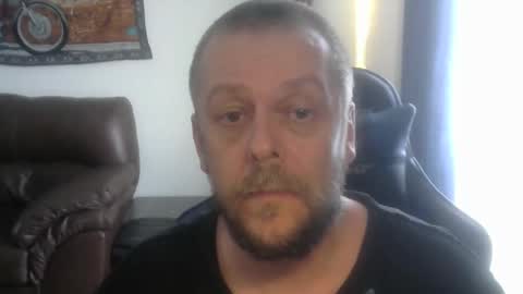 Snapshot of caseurdecue chatting on 04/18/26, 10:08 AllenGallant online show from 04/18/26, 10:08
