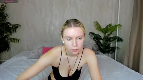 Snapshot of casey__miller chatting on 10/01/25, 10:10 casey__miller online show from 10/01/25, 10:10