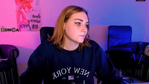 casey_meow_ online show from 12/05/25, 10:02