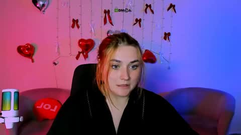 casey_meow_ online show from 05/19/26, 08:53