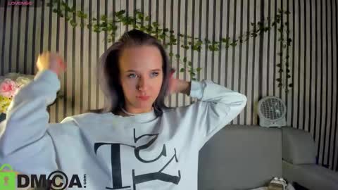 Snapshot of casey_sweeet chatting on 11/12/25, 10:26 Casey sweeet online show from 11/12/25, 10:26