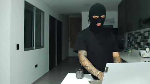 cash_master777 online show from 11/27/25, 11:18