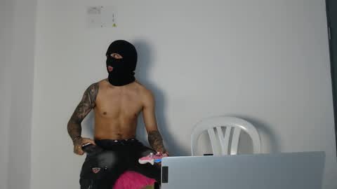 cash_master777 online show from 11/28/25, 11:24