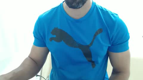 Snapshot of cashmastermuscle77 chatting on 05/17/26, 12:01 cashmastermuscle77 online show from 05/17/26, 12:01