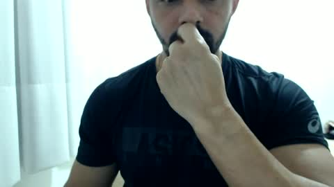 Snapshot of cashmastermuscle77 chatting on 06/19/26, 10:08 cashmastermuscle77 online show from 06/19/26, 10:08