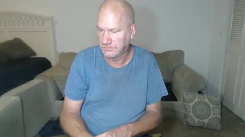 Snapshot of casinocam chatting on 03/11/25, 12:44 CasinoCam online show from 03/11/25, 12:44