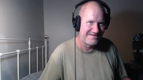 CasinoCam online show from 12/23/25, 01:03