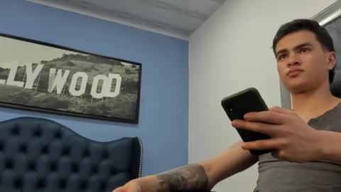 Snapshot of casper_white_ chatting on 09/21/25, 04:47 casper_white_ online show from 09/21/25, 04:47