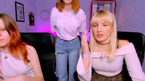 Cassandra online show from 03/24/26, 08:36