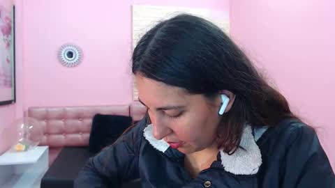 573215024606 online show from 11/20/25, 10:20