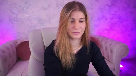 Snapshot of cassandragood chatting on 09/25/25, 07:56 Lena online show from 09/25/25, 07:56