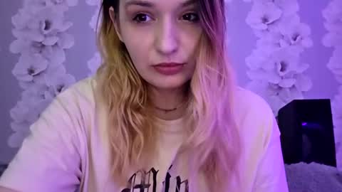 Snapshot of cassandratate chatting on 07/02/26, 01:50 Casey Chris online show from 07/02/26, 01:50